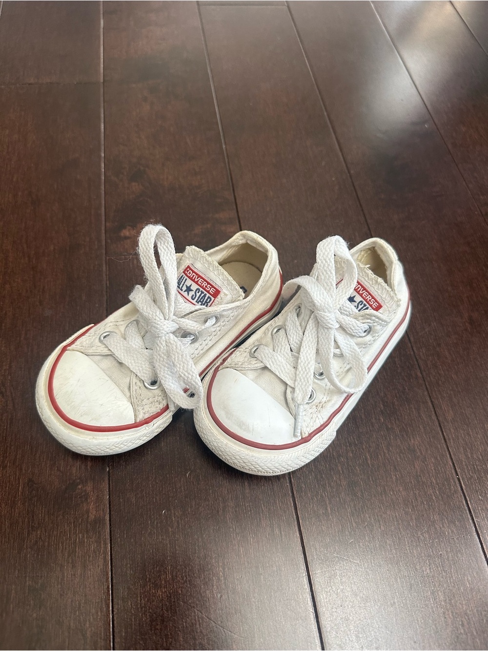 Converse Kids White and Red Low Top Sneakers